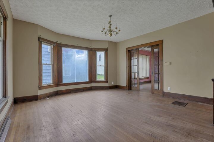 Property Photo:  623 W Main Street  OH 43055 