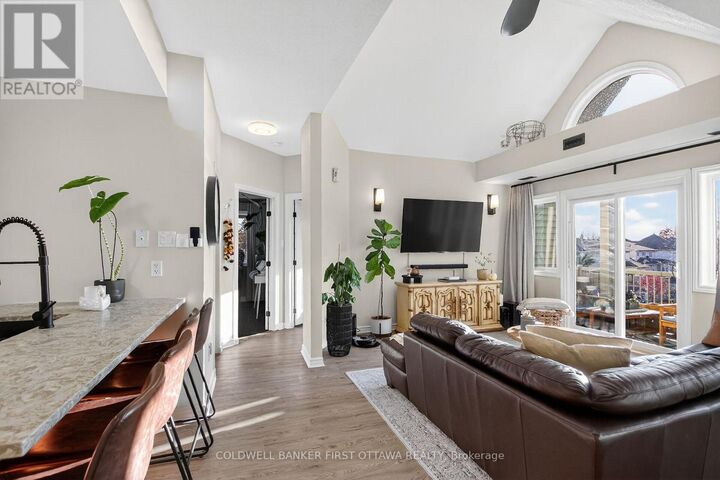 Property Photo:  137 Oldfield Drive C  ON K2G 7C8 