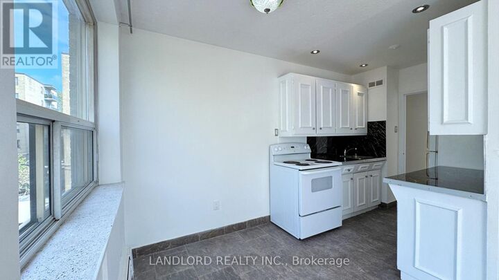 Property Photo:  140 Springhurst Avenue 42  ON M6K 1C1 