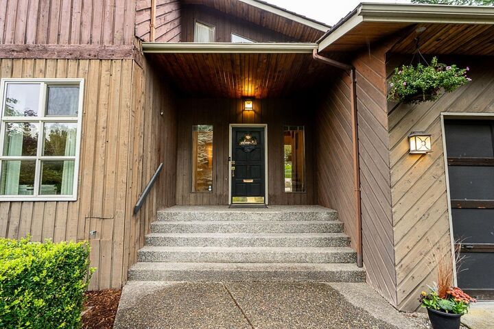 Property Photo: 32891 Ashley Way BC V2S 5W3