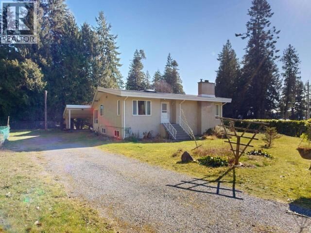 Property Photo: 3004 Pebble Beach Road BC V8A 0R5