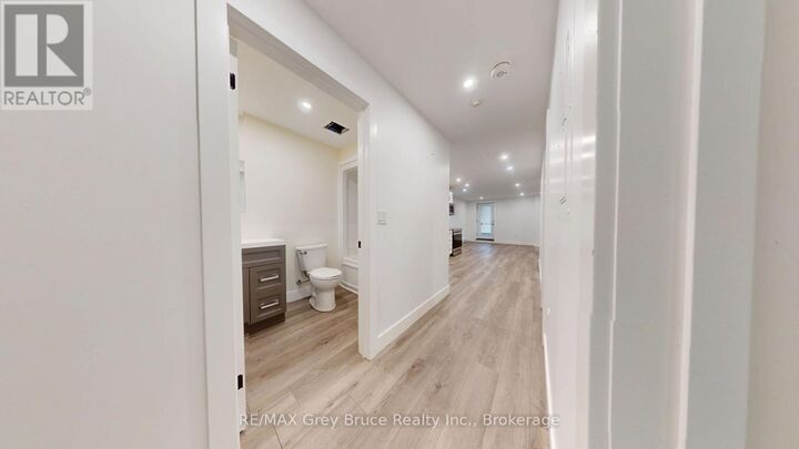 Property Photo:  39 1st Avenue South Unit 2  ON N0G 1L0 