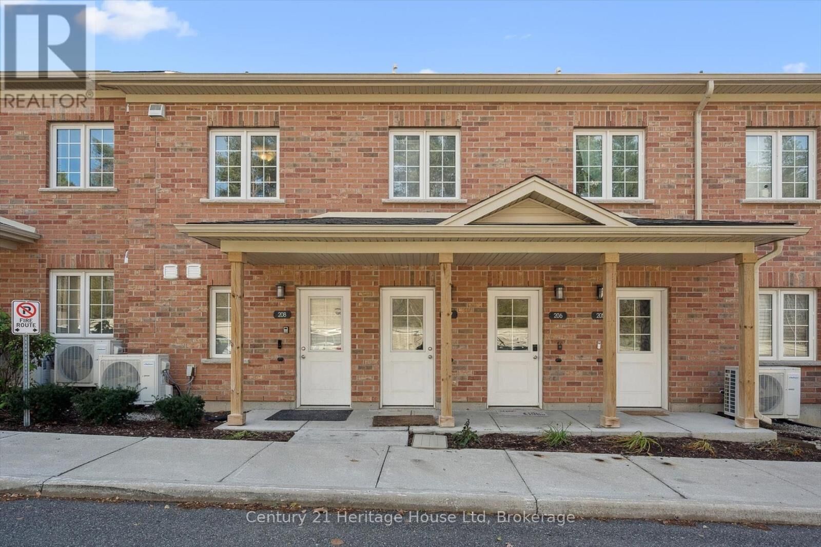 Property Photo:  7 Cityview Drive South 207  ON N1E 0R1 