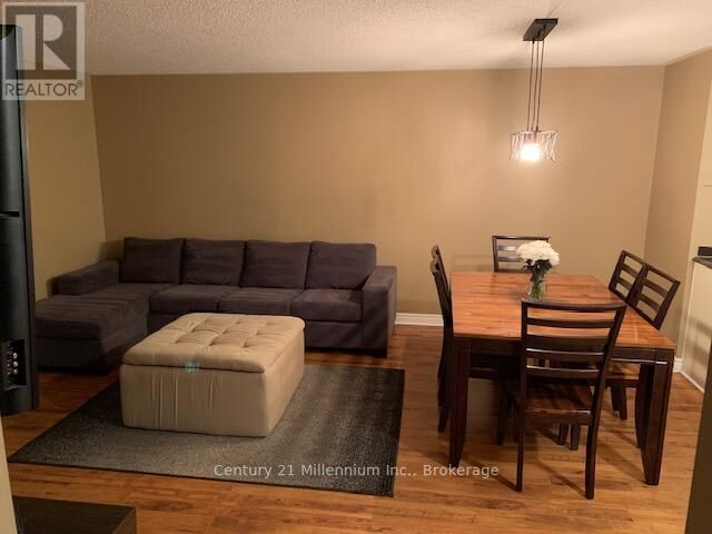 Photo de la propriété: 34 Dawson Drive 825 ON L9Y 5B4