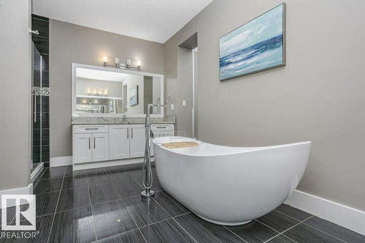 Property Photo: 2453 Ashcraft Crescent SW AB T6W 2N1