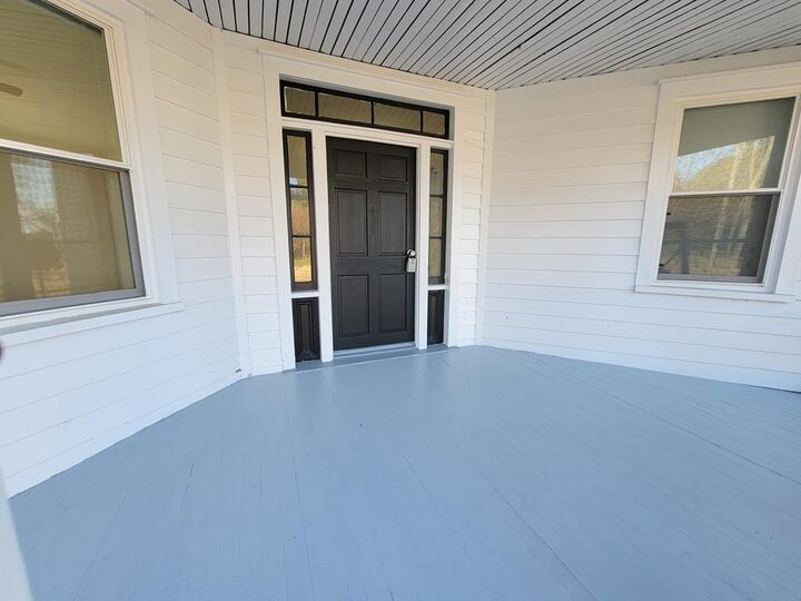 Property Photo: 14212 Shields Bridge Rd VA 23306