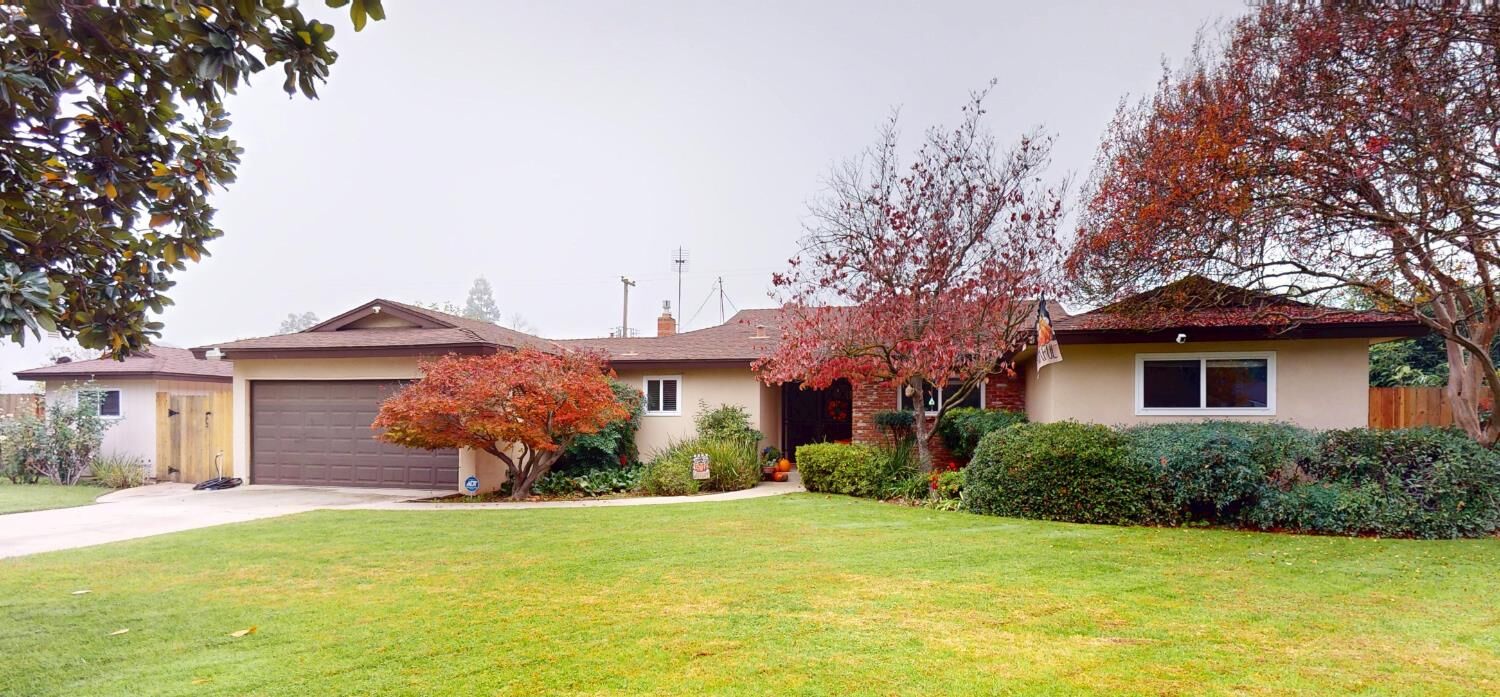 Property Photo:  5755 N Pleasant Avenue  CA 93711 