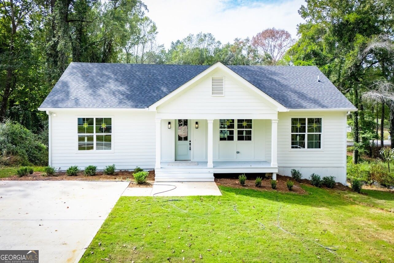Property Photo: 215 Rome Street GA 30108