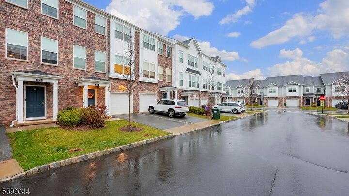 Property Photo:  305 Saratoga Ct  NJ 08876 