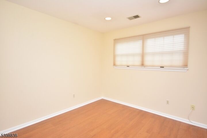 Property Photo: 26 Smithfield Ct NJ 07920