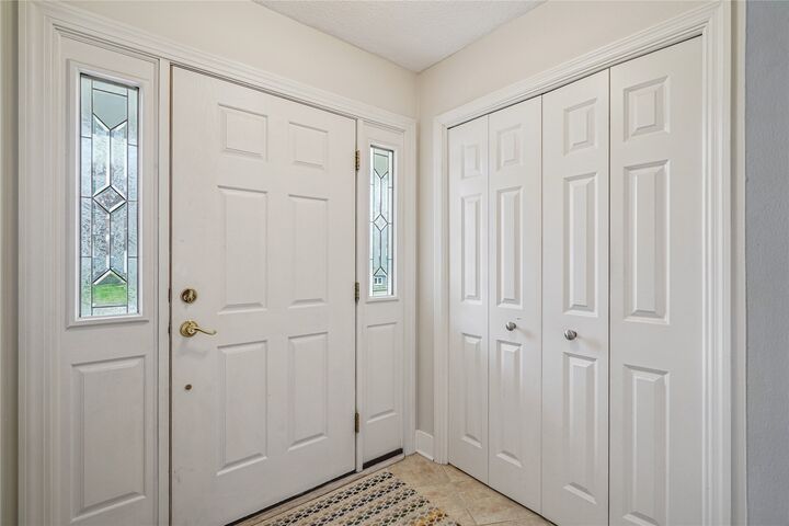 Property Photo:  8401 Winston Avenue  IA 50322 