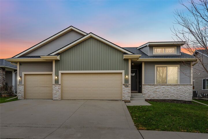 1324 Tuscany Drive SE  Altoona IA 50009 photo