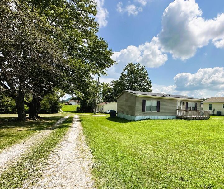 Property Photo: 2005 Sharkey Road KY 40351