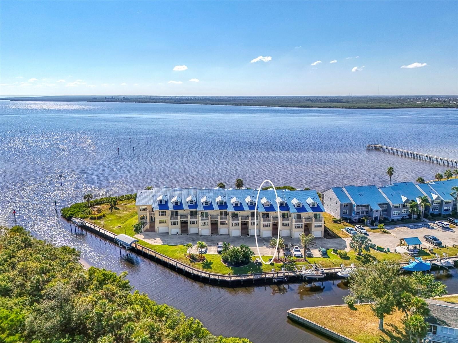 Property Photo:  4410 Warren Avenue 504  FL 33953 