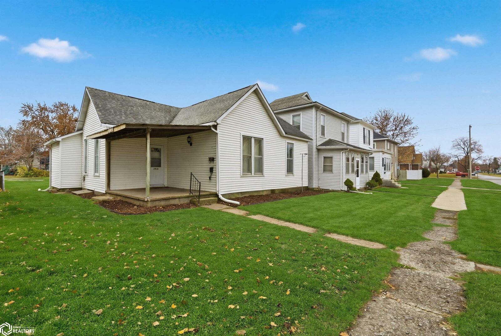 Property Photo:  1916 Avenue F  IA 52627 