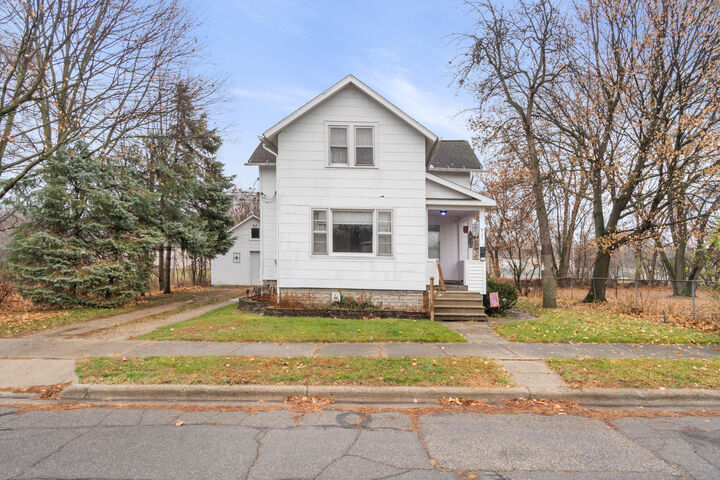 Property Photo: 927 N George Street MI 49202