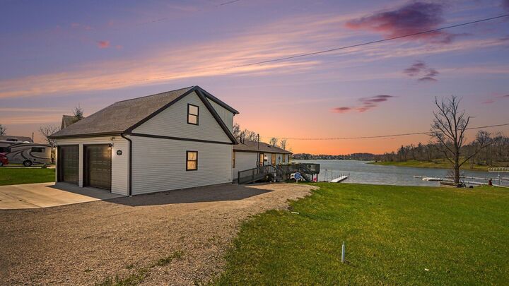 Property Photo:  14364 Horn Drive  MI 49232 