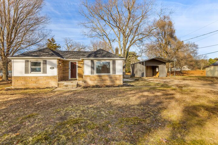 Property Photo: 3960 W Hallett Road MI 49242