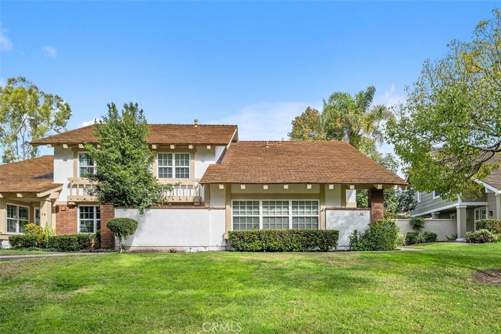 Property Photo:  76 W Yale Loop  CA 92604 