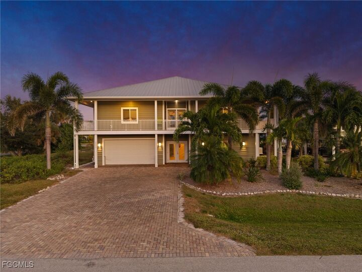 Property Photo:  2392 Lemon Street  FL 33956 