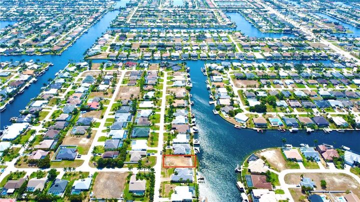 Property Photo: 2217 SW 50th Street FL 33914