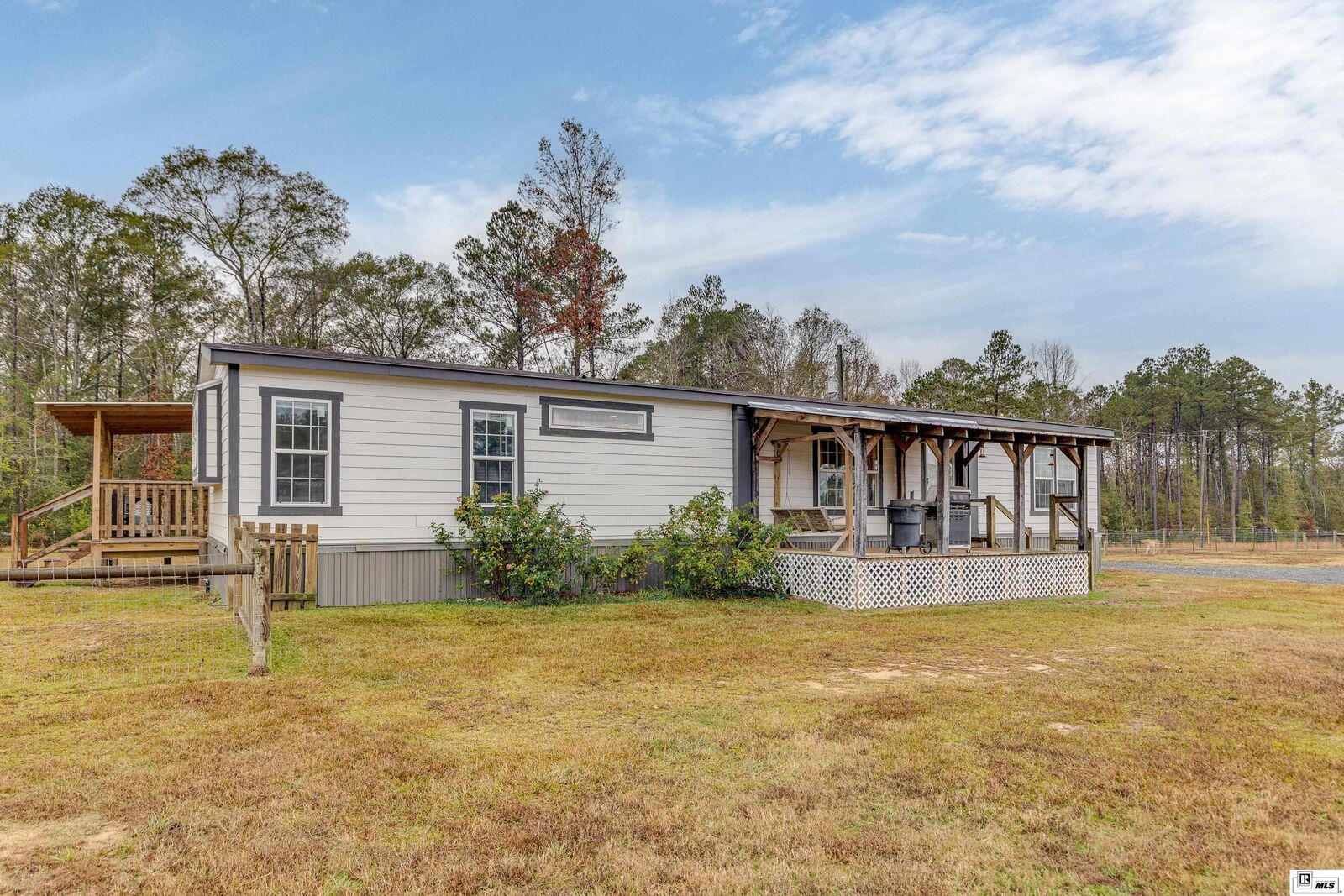 Property Photo: 280 Danville Road LA 71251