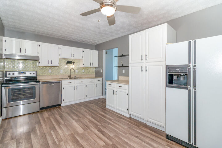 Property Photo: 6806 Hillock Court KY 41042