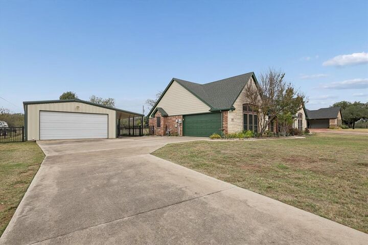 Property Photo:  548 Highland Road  TX 76082 