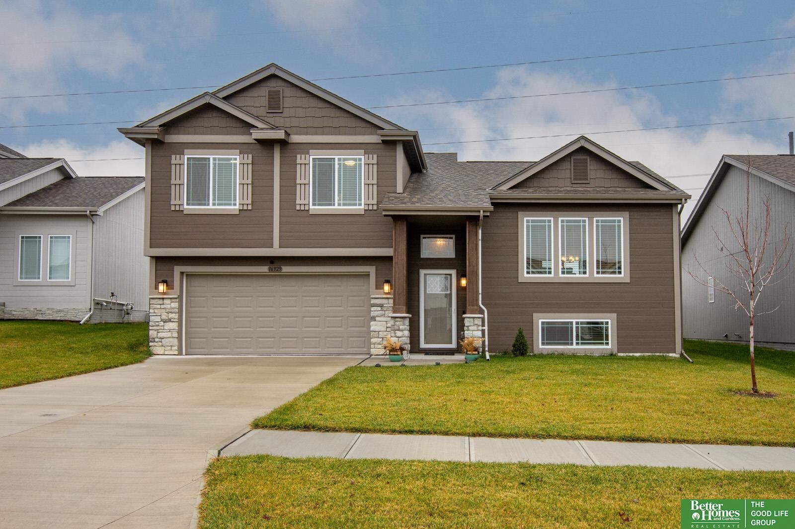 Property Photo:  16929 Nebraska Avenue  NE 68116 