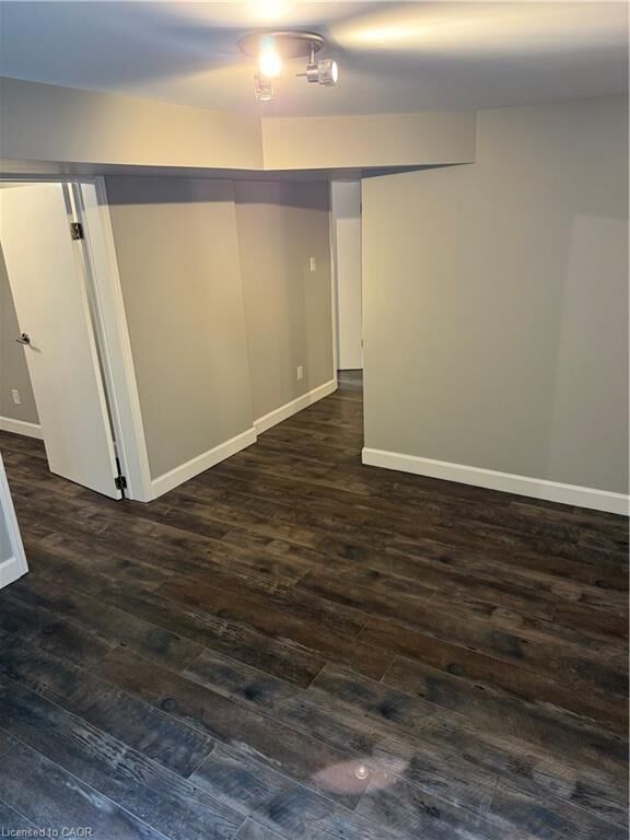 Property Photo: 127 Carlyle Drive Lower ON N2P 1V9