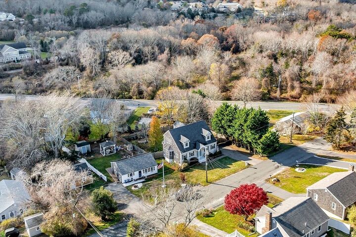 Property Photo:  6 Dexter Ave  MA 02563 