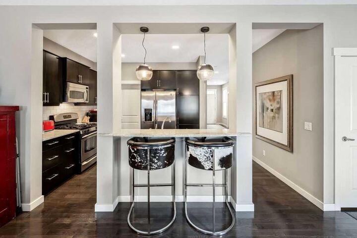 Property Photo:  78 Ypres Green SW  AB T2T 6M1 