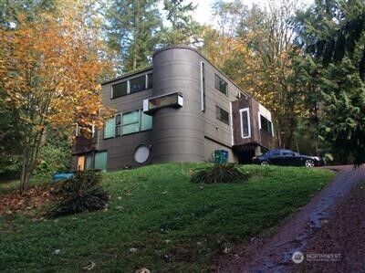 612  219th Avenue NE  Sammamish WA 98074 photo