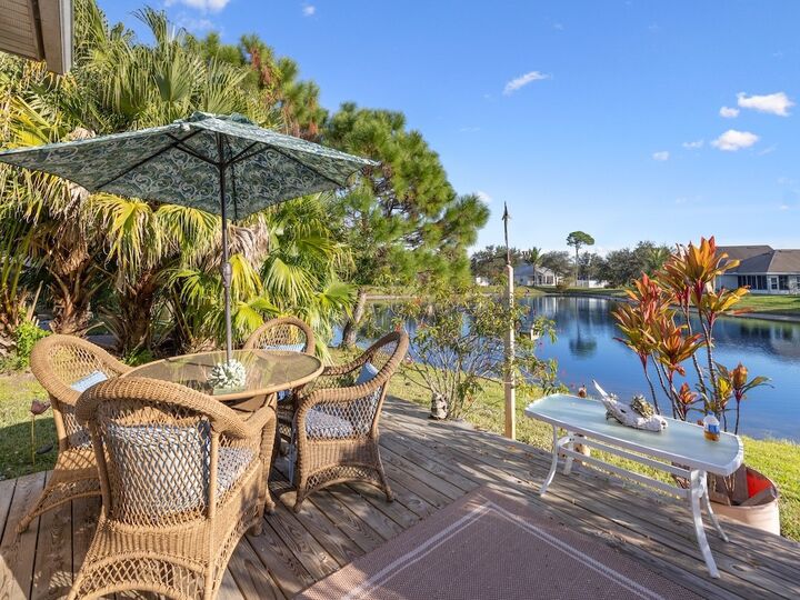 Property Photo:  221 Briarcliff Circle  FL 32958 