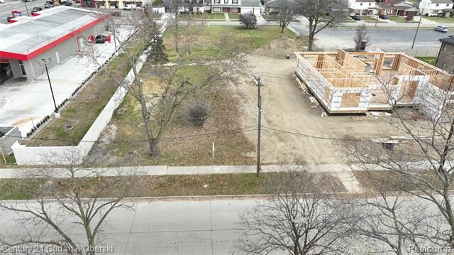 Property Photo:  2244 N Evangeline Street  MI 48127 