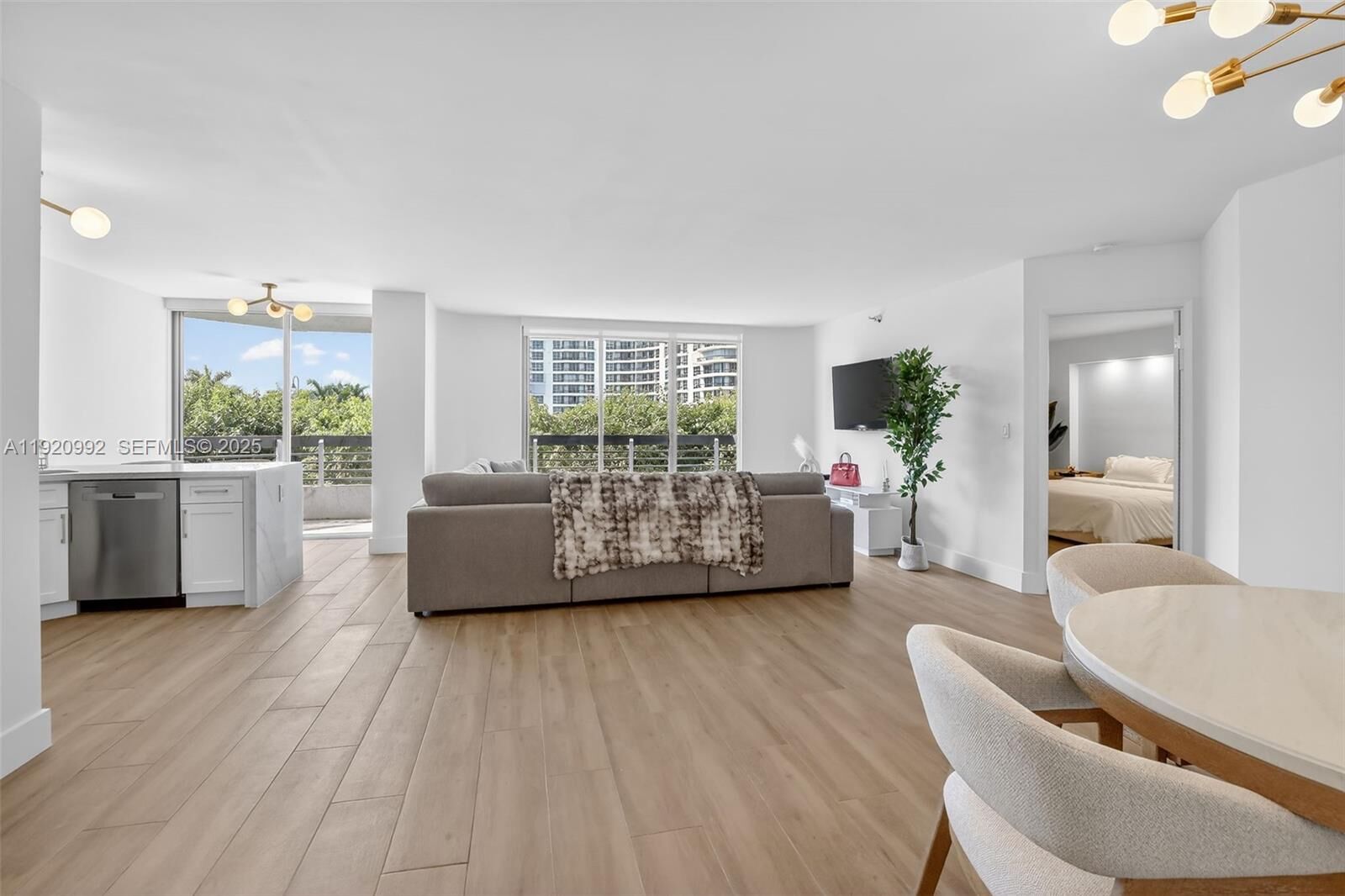 Property Photo:  19101 NE Mystic Pointe Dr 402  FL 33180 