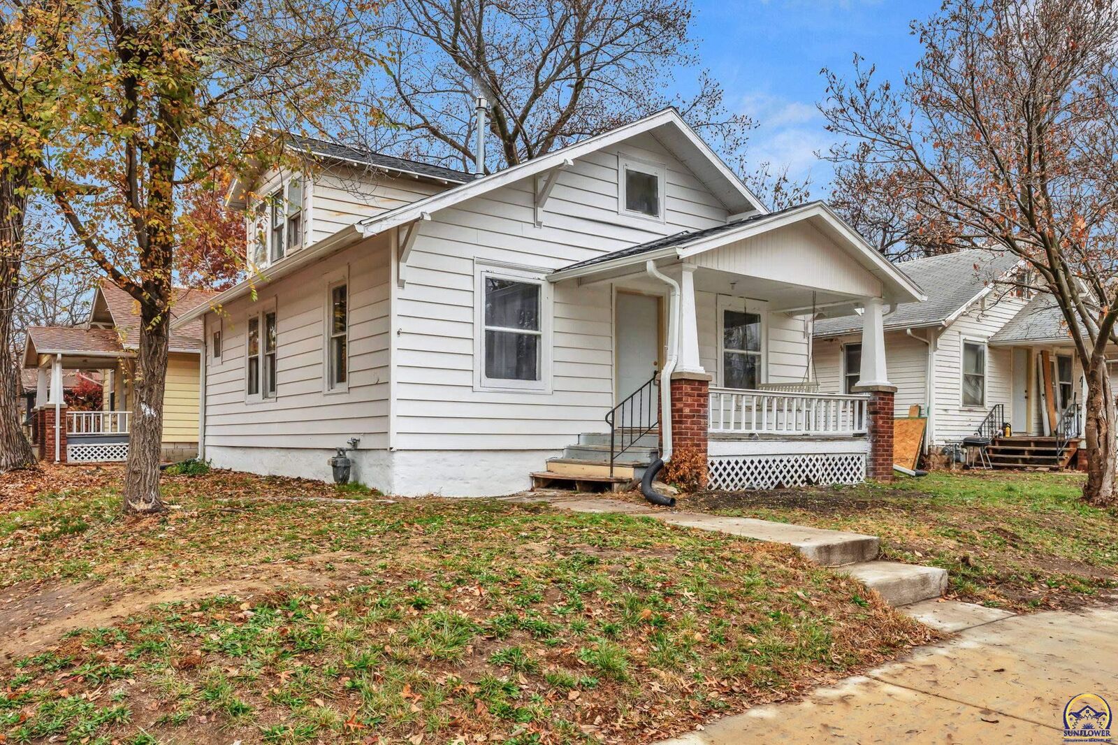 Property Photo: 2016 SW 12th St KS 66604