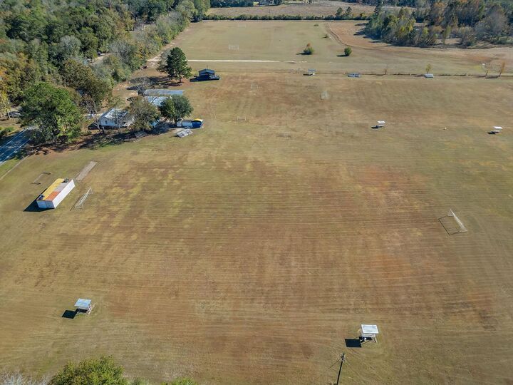 Property Photo: 8583 Salem Road FL 32352