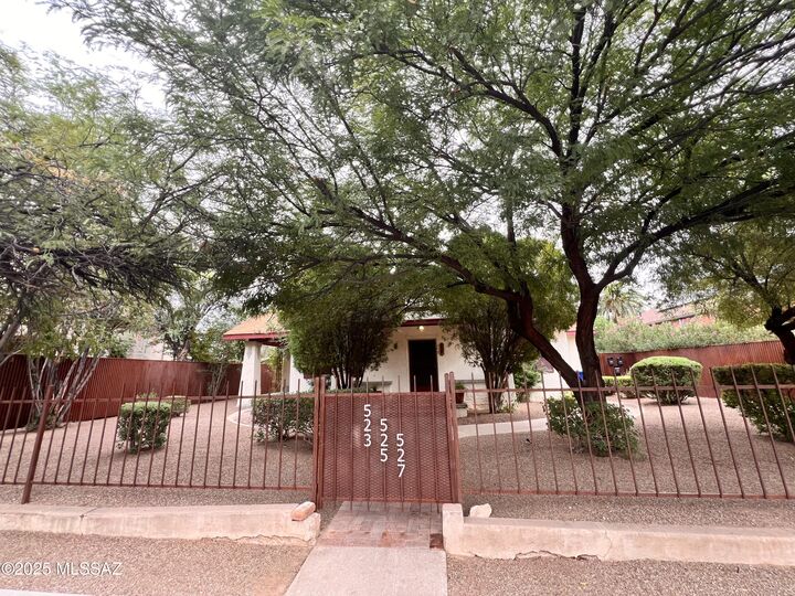 525 S 4th Avenue  Tucson AZ 85701 photo