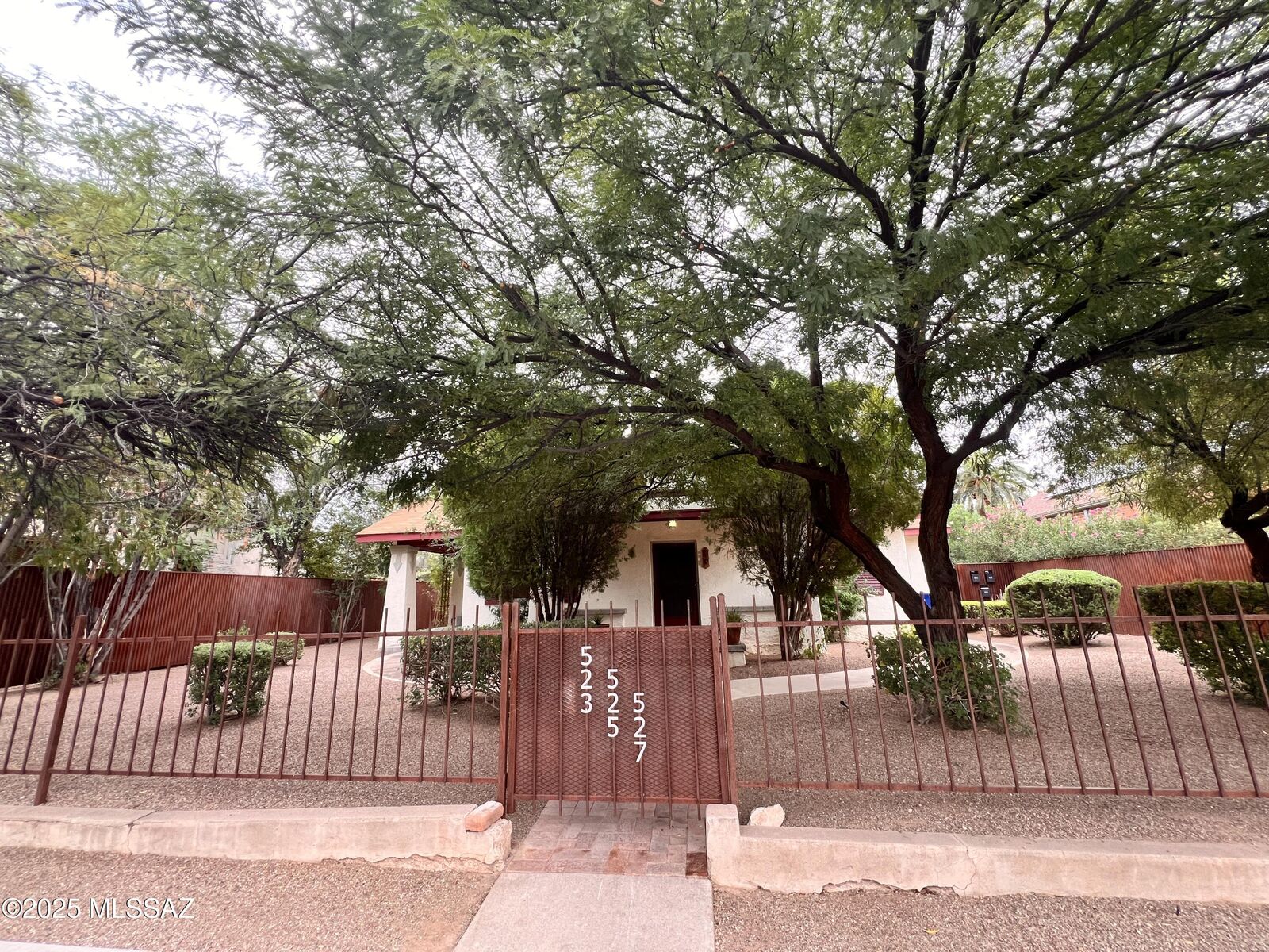 Property Photo: 525 S 4th Avenue AZ 85701