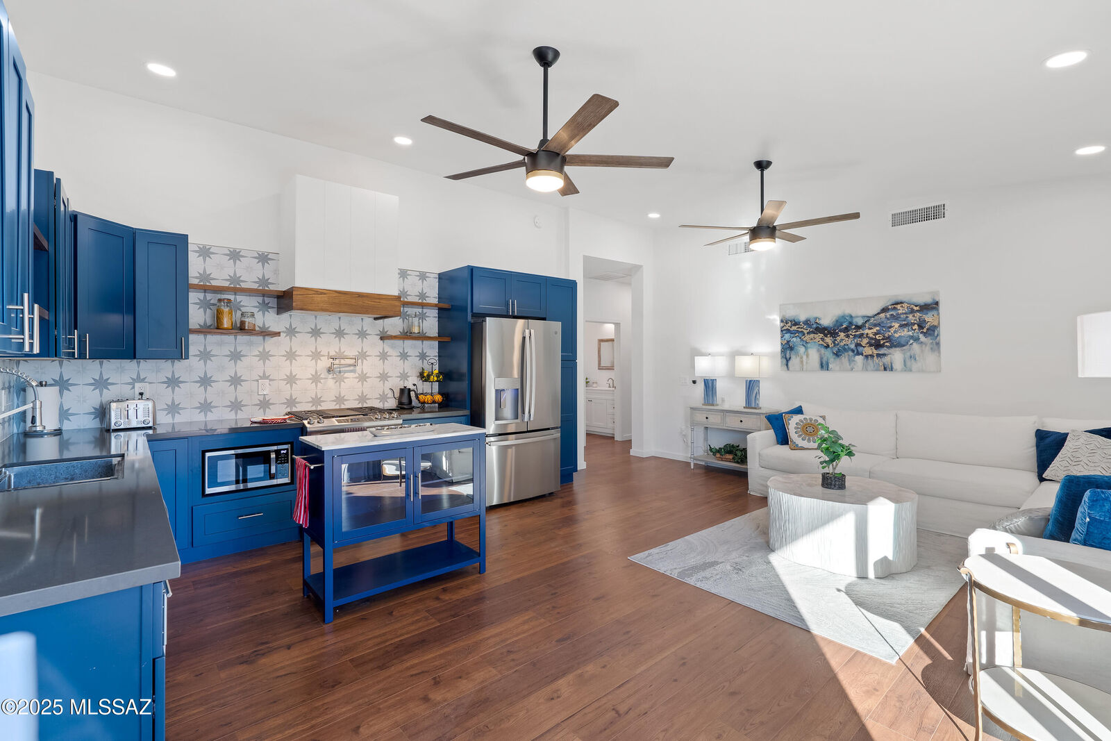 Property Photo:  1415 E Seneca Street  AZ 85719 