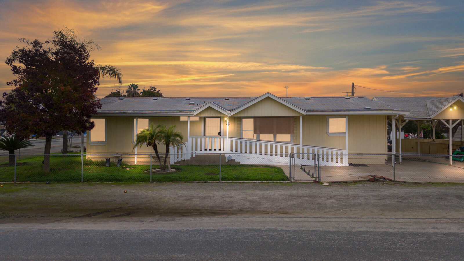 Property Photo:  5646 Dennis Road  CA 93218 