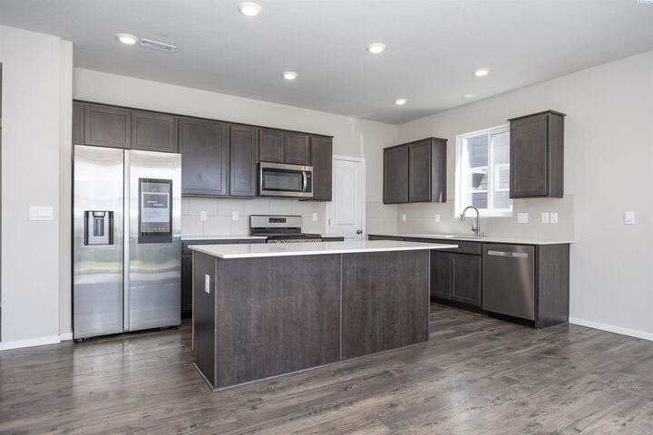 7945 Ranchland Lane  West Richland WA 99353 photo