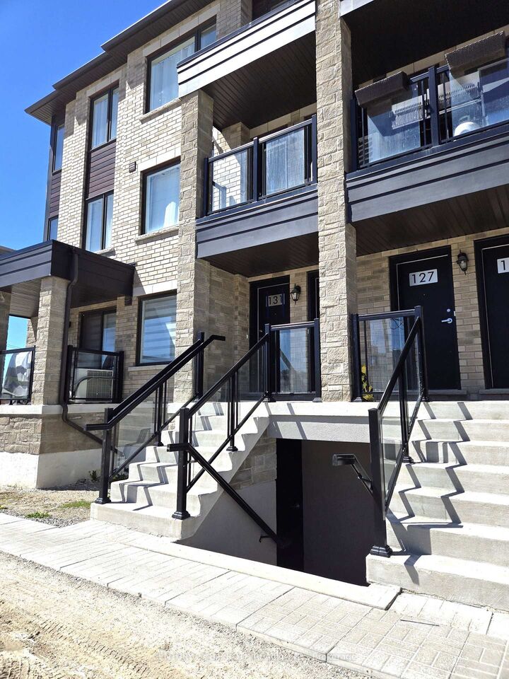 Photo de la propriété: 131 Appletree Lane ON L9J 0P1