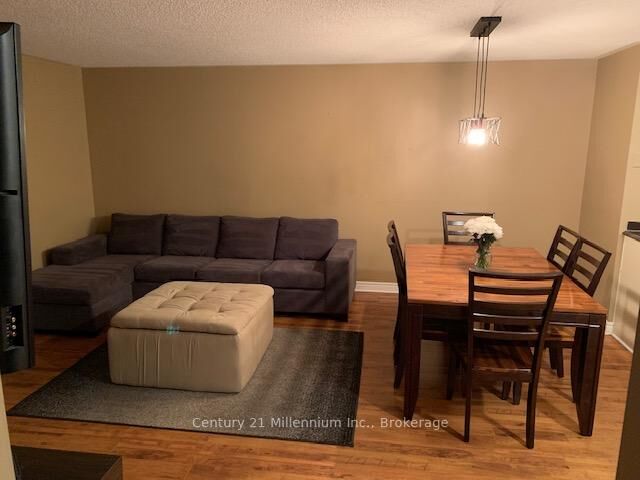Property Photo:  34 Dawson Drive 825  ON L9Y 5B4 