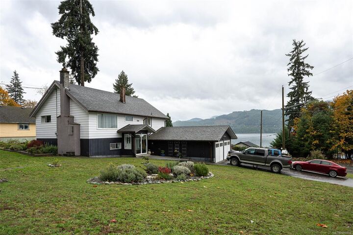 10654 Youbou Rd — photo 1