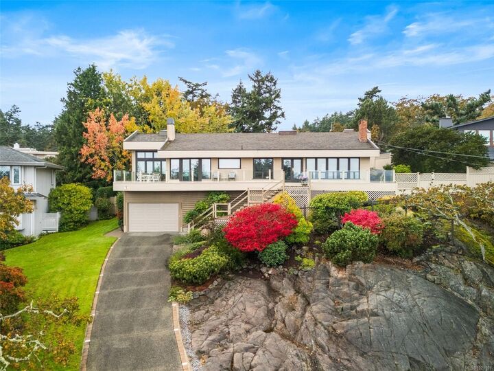 Property Photo:  2923 Mt. Baker View Rd  BC V8N 1Z6 