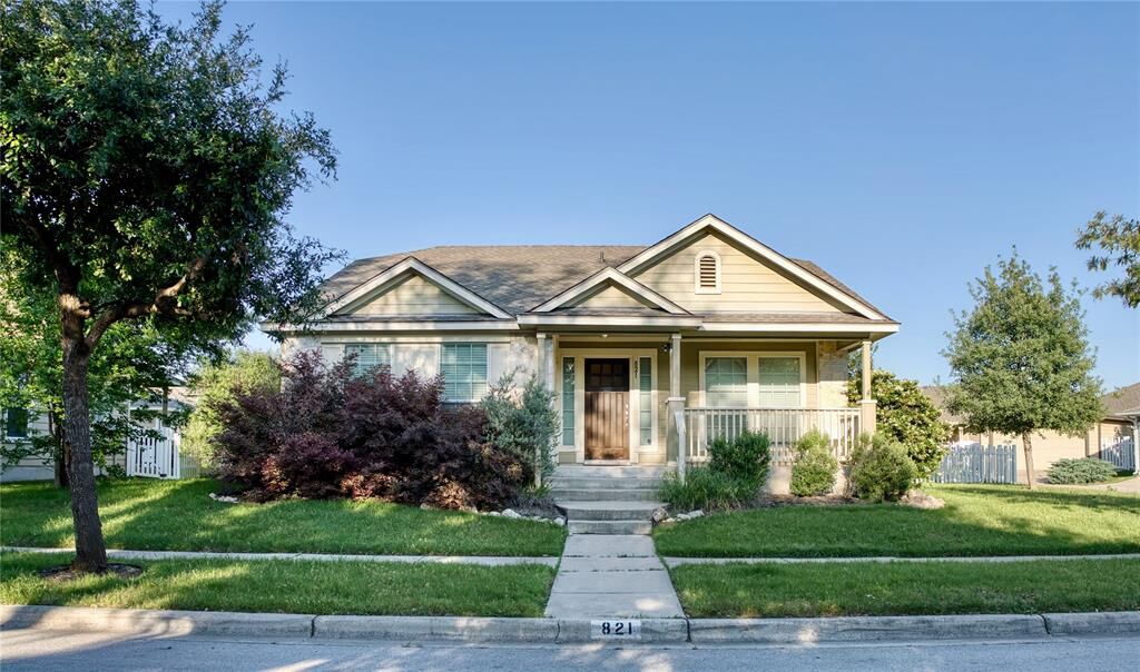 Property Photo: 821 Gabriel Mills Drive TX 78664