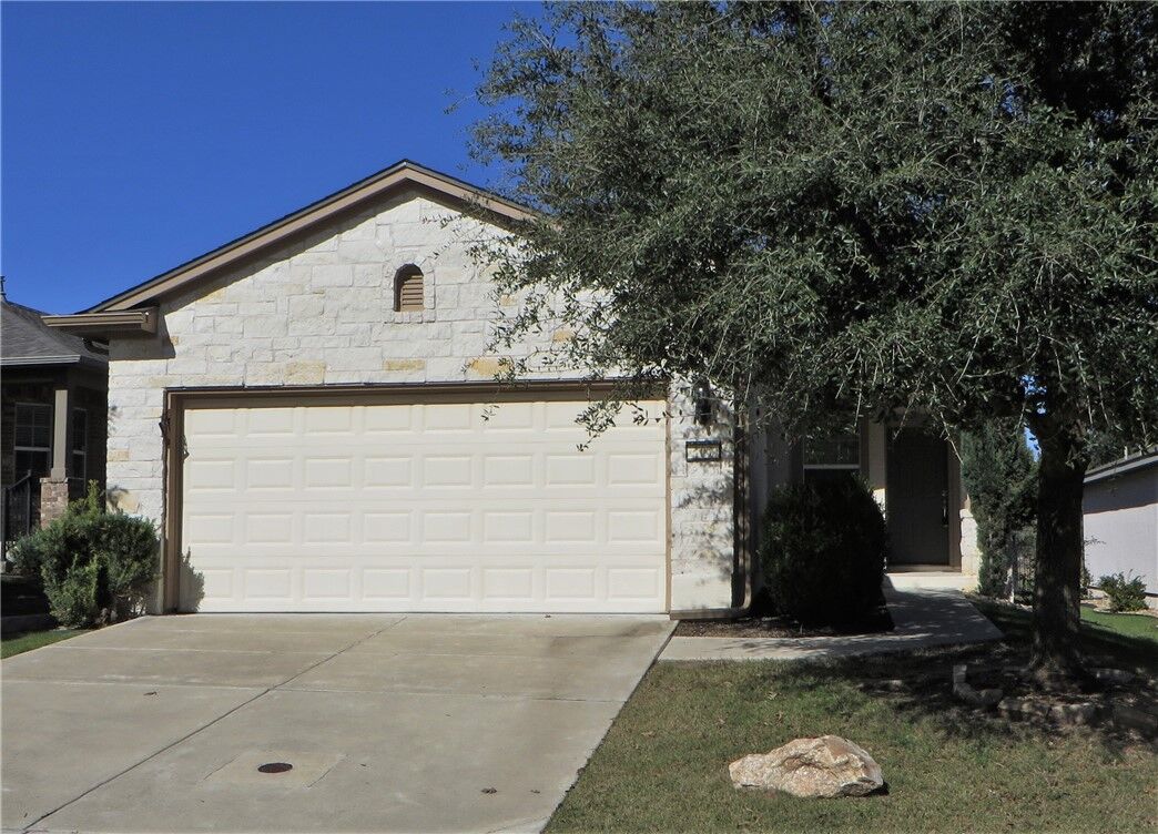 Property Photo: 109 Eisenhower Court TX 78633