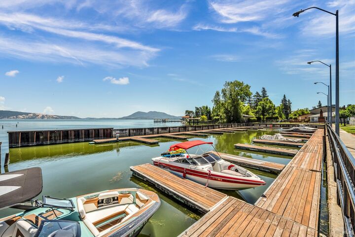 Property Photo:  1633 Montana Vista Street  CA 95453 